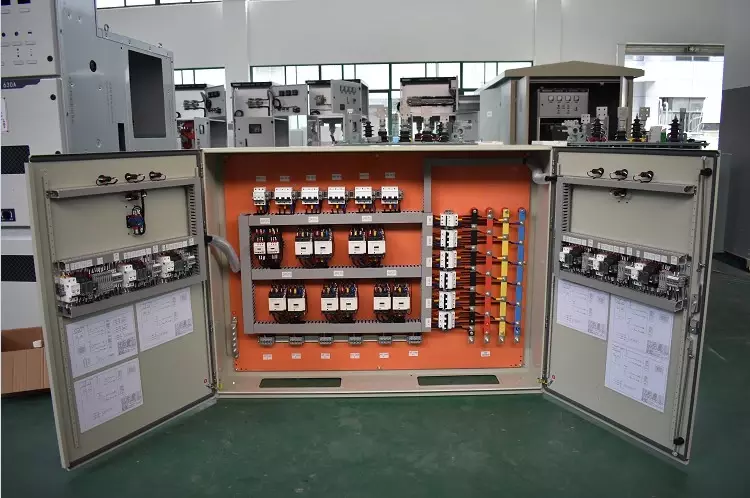 Power Distribution Box